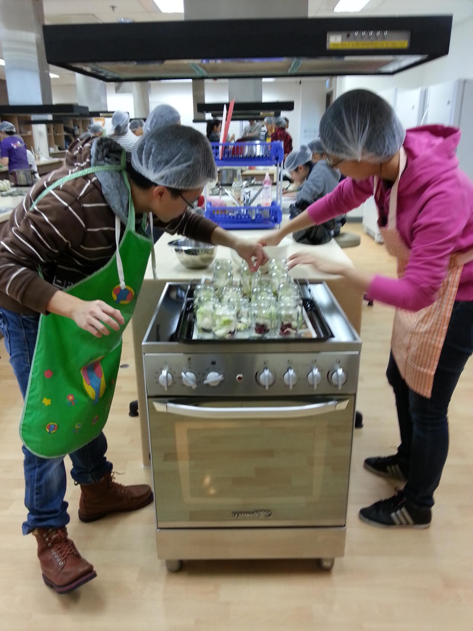Feeding Hong Kong - Make Festive Treats for the Needy - Photo - 17