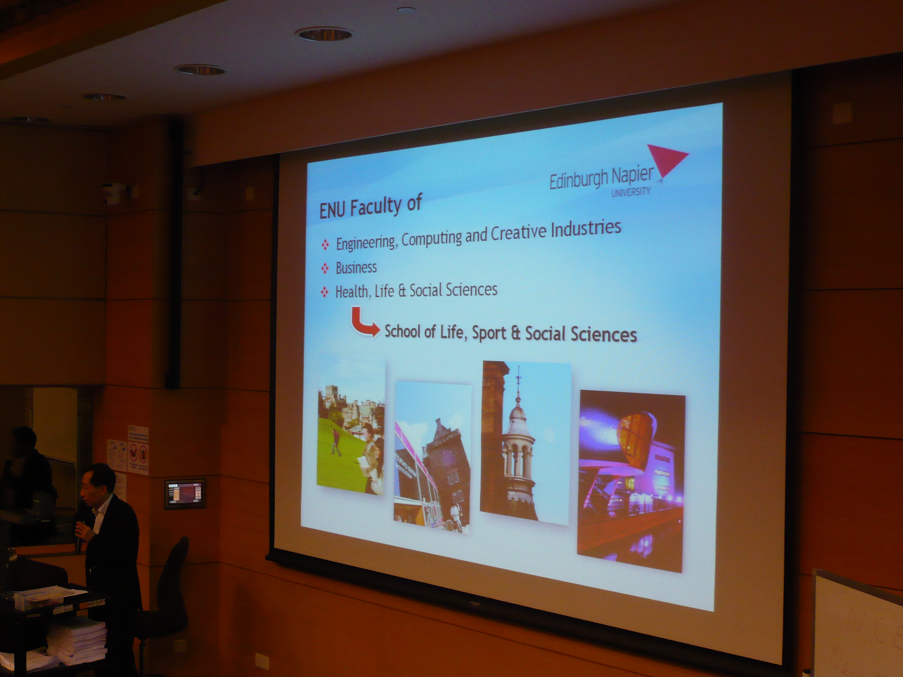 Programme Seminar:  BSc Biological Science, Edinburgh Napier University in collaboration with HKU SPACE - Photo - 7