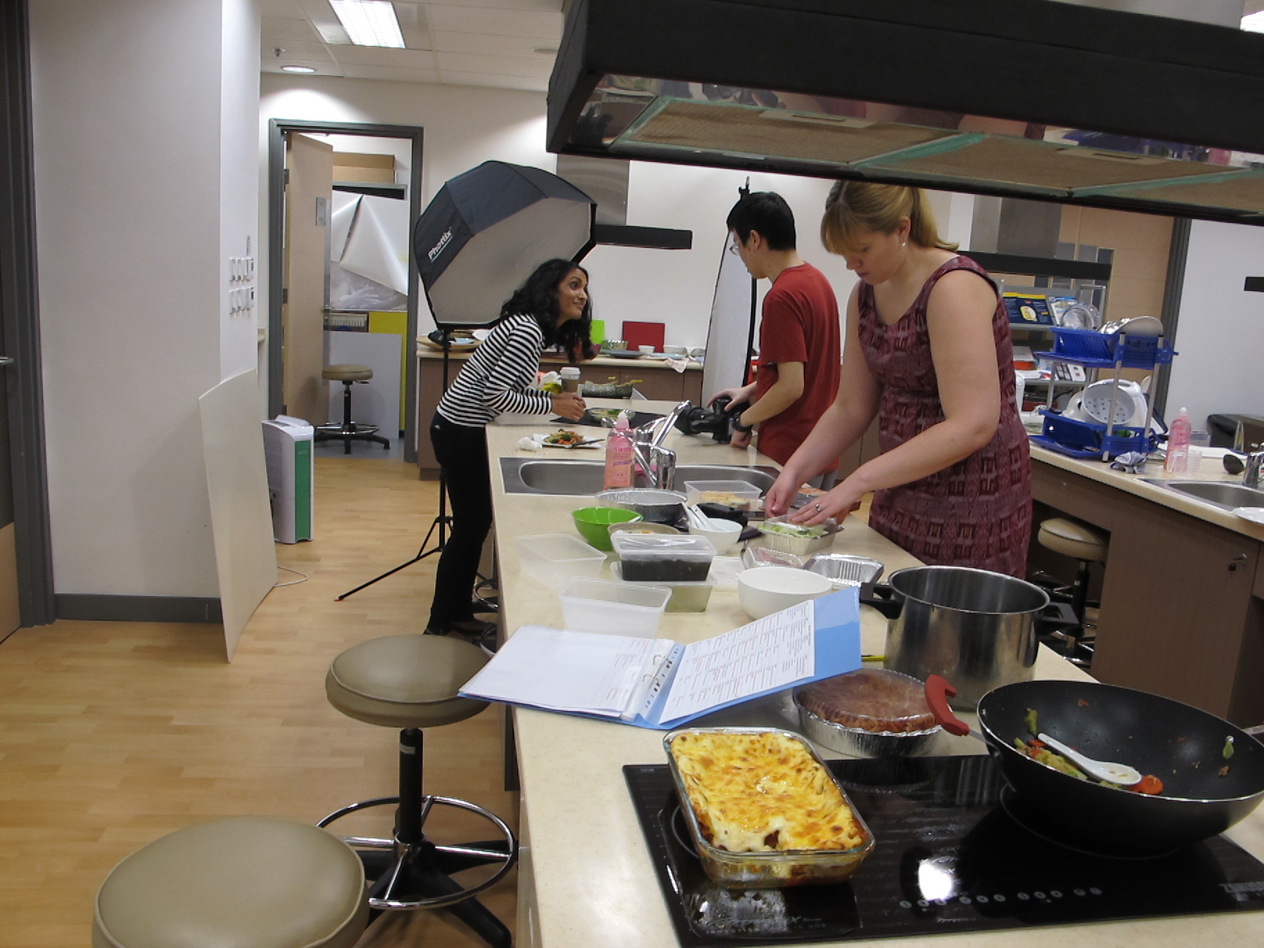 Feeding Hong Kong – Prepare nutritious, simple and low budget cookbook for the needy - Photo - 27