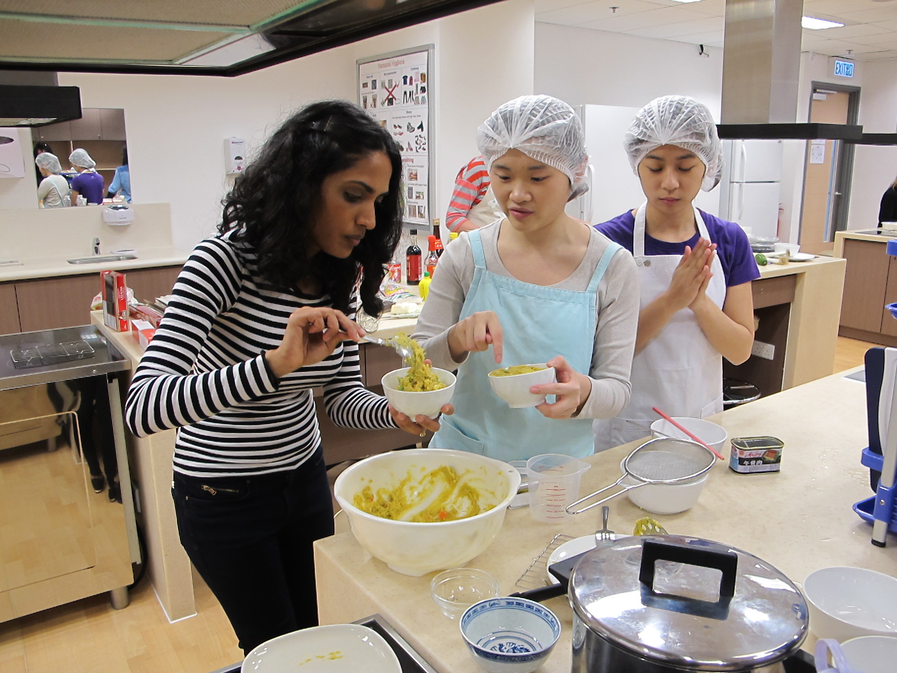 Feeding Hong Kong – Prepare nutritious, simple and low budget cookbook for the needy - Photo - 79