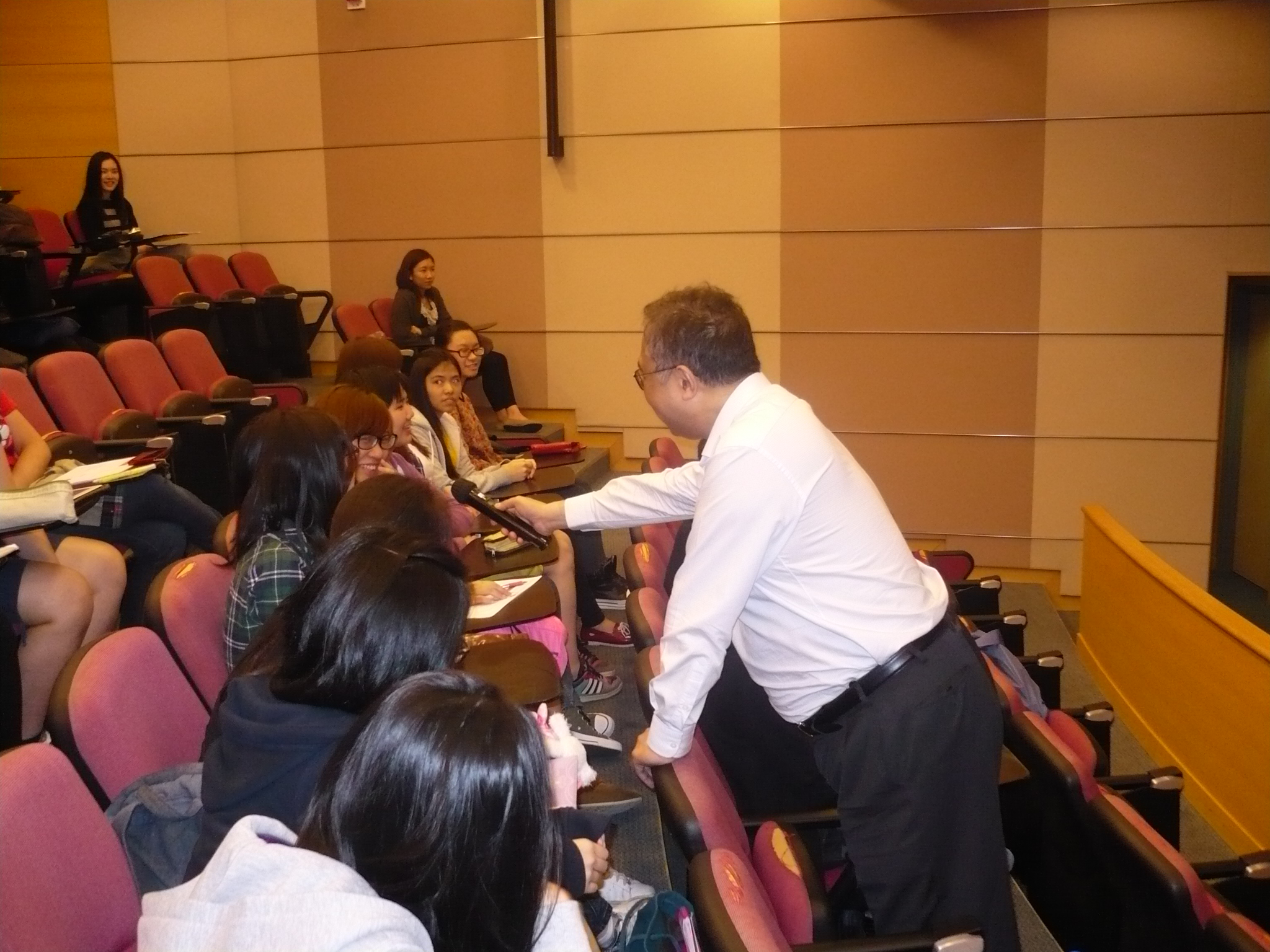 Briefing Session for the 2014 Summer Work Experience Programme in ActiveCare Group cum Academic Seminar "Medication Management for the Elderly" - Photo - 15