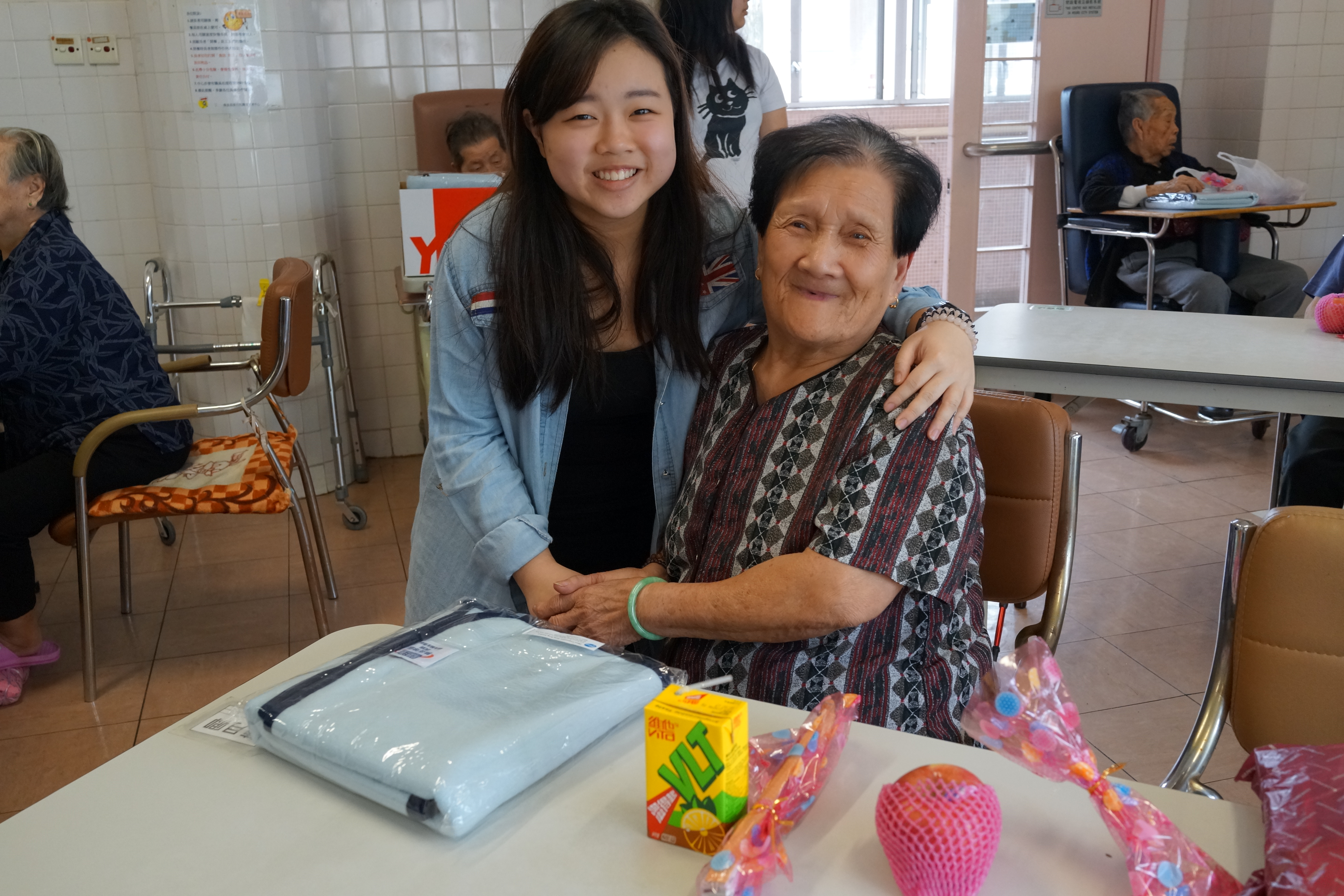 An afternoon serving the elderly: a visit to the Po Leung Kuk Wong Chuk Hang Service for the Elderly - Photo - 9