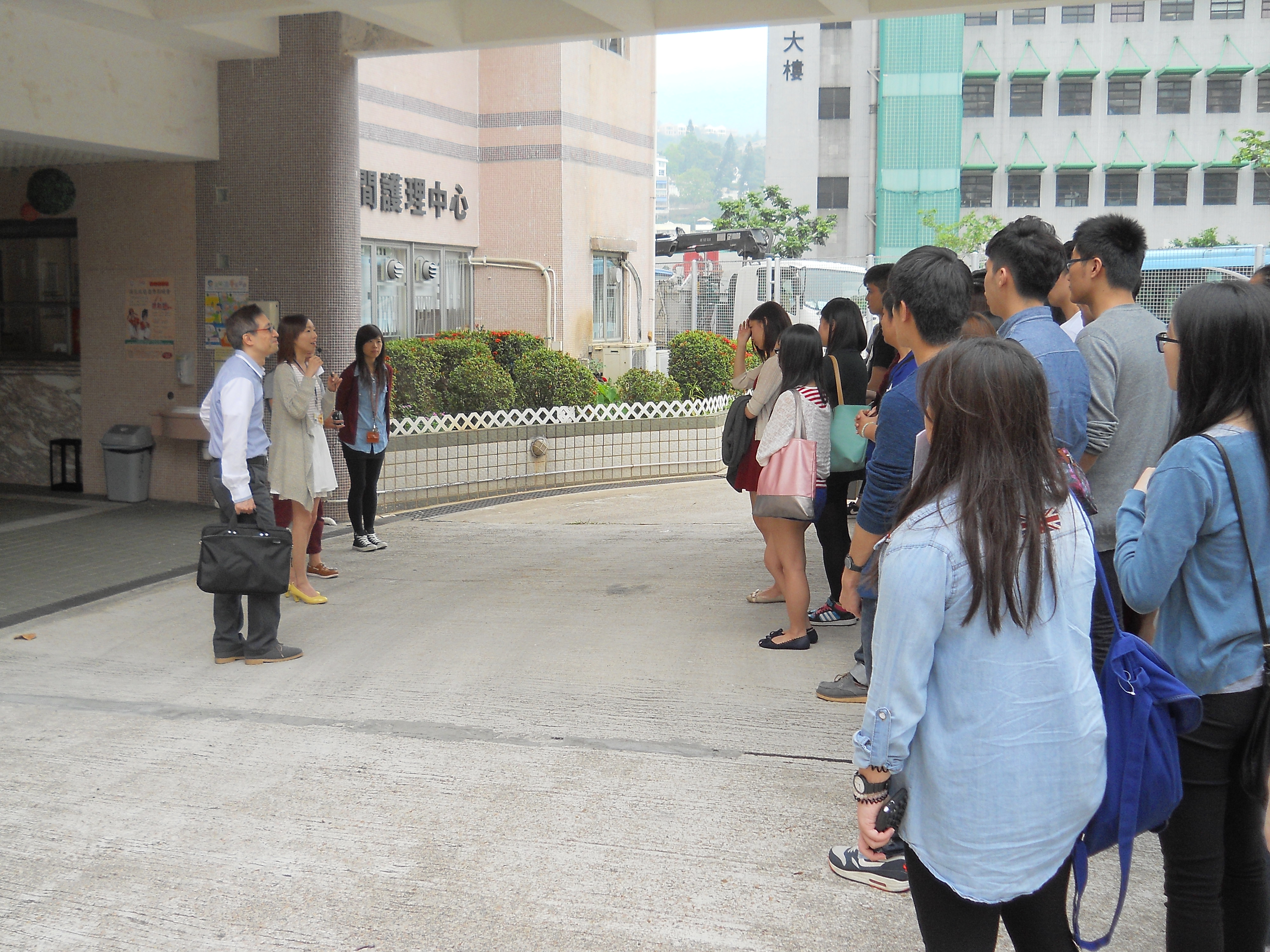 An afternoon serving the elderly: a visit to the Po Leung Kuk Wong Chuk Hang Service for the Elderly - Photo - 17