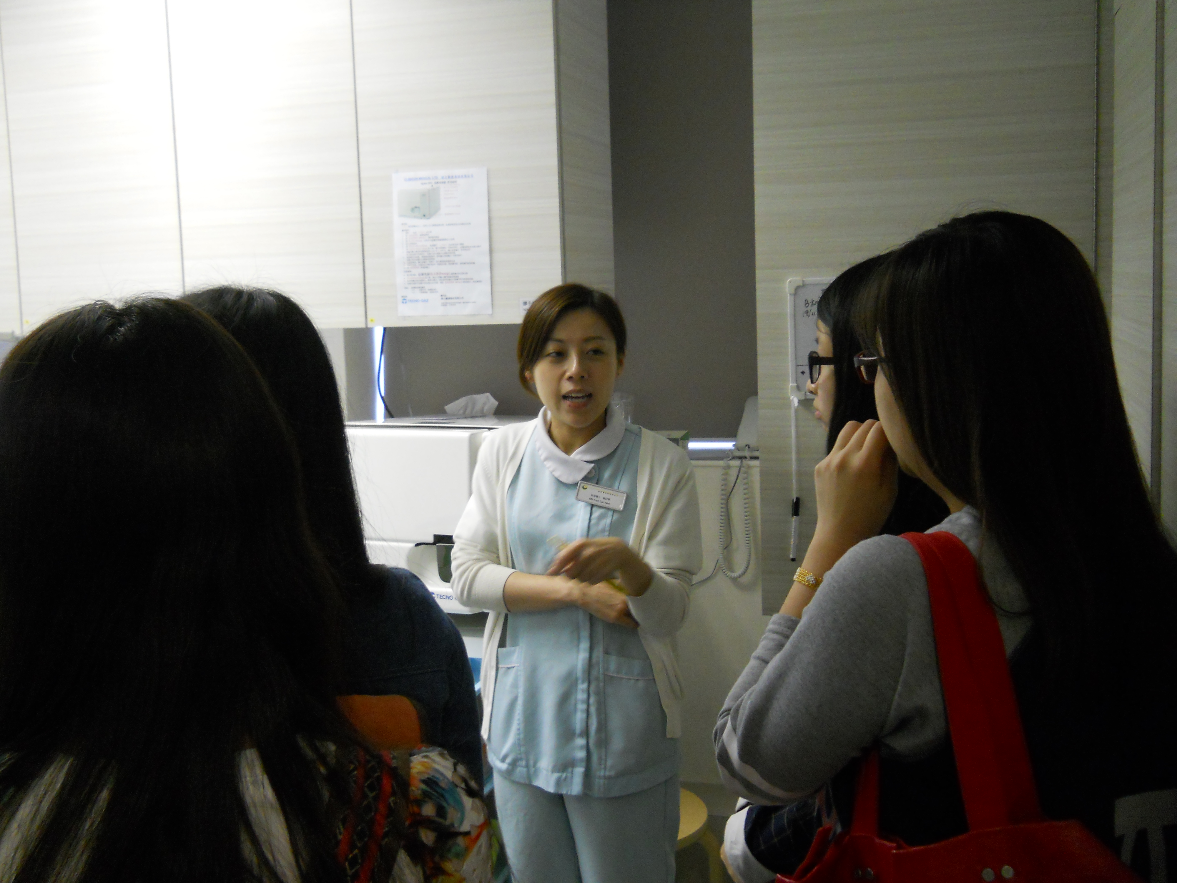 Visit to the Hong Kong Gastrointestinal Endoscopy Centre - Photo - 7