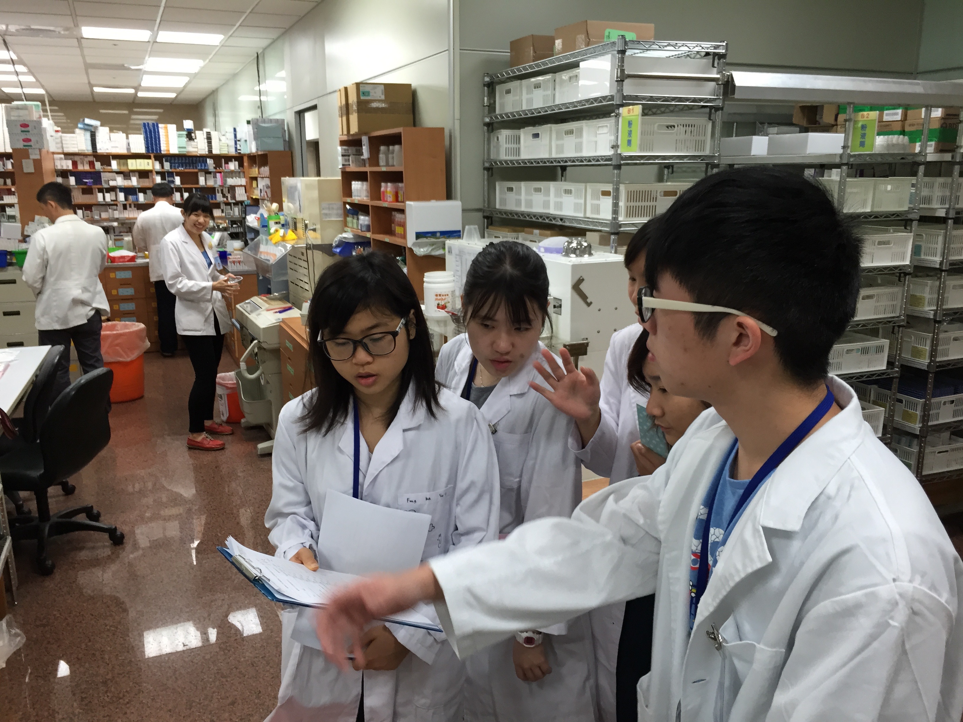 2015年醫療及保健產品管理高級文憑配藥學及化驗科學台中研習團 - Photo - 5