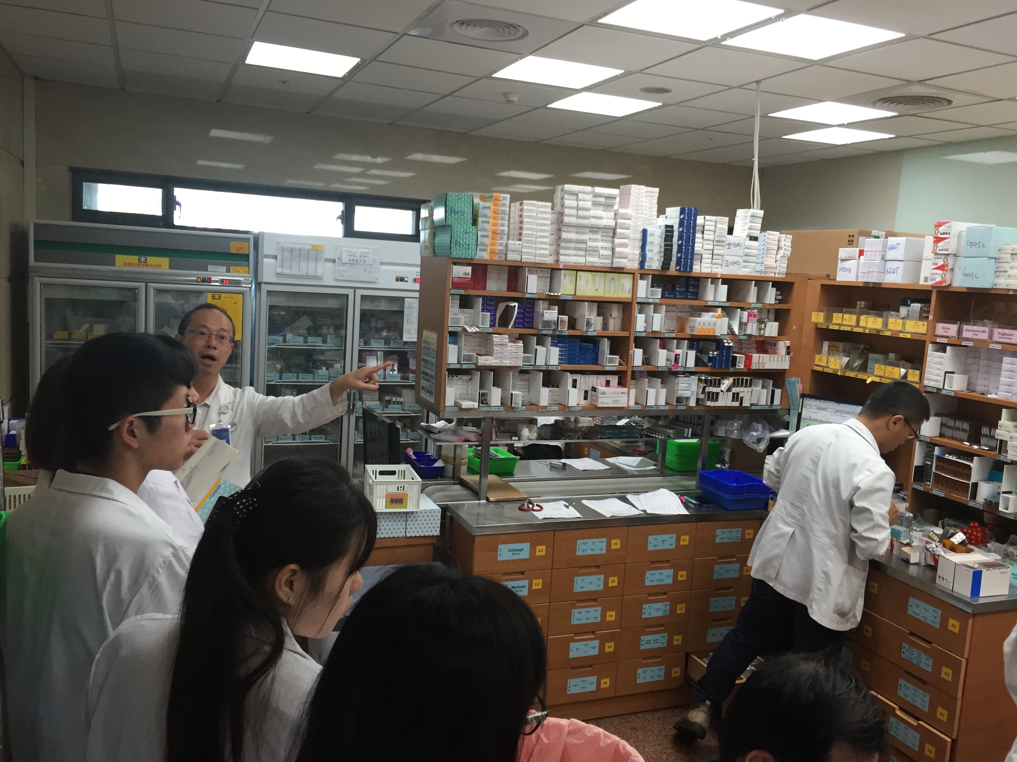 2015年醫療及保健產品管理高級文憑配藥學及化驗科學台中研習團 - Photo - 9