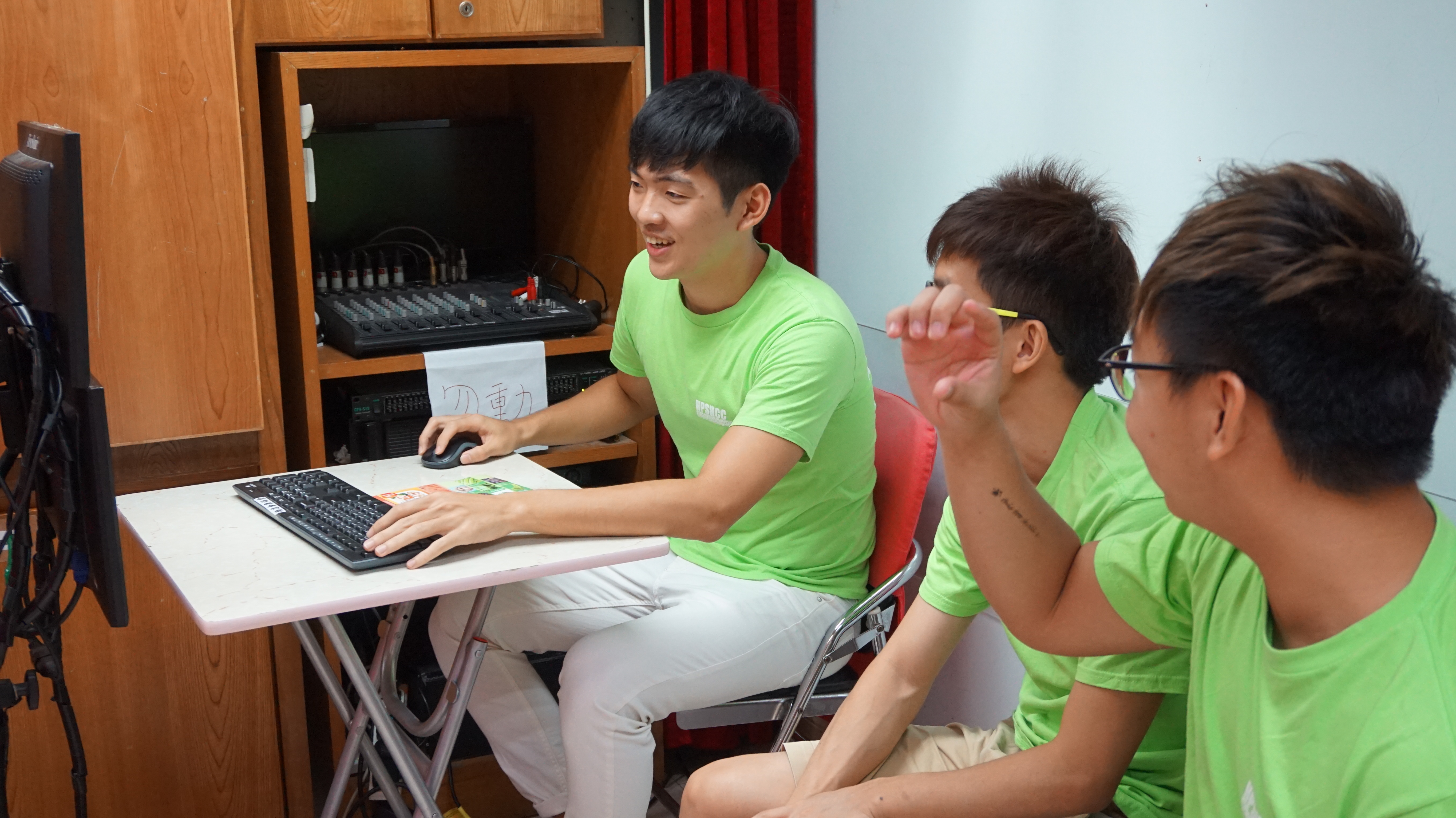 Outreach project – Organizing nutrition talk in community center - Photo - 11