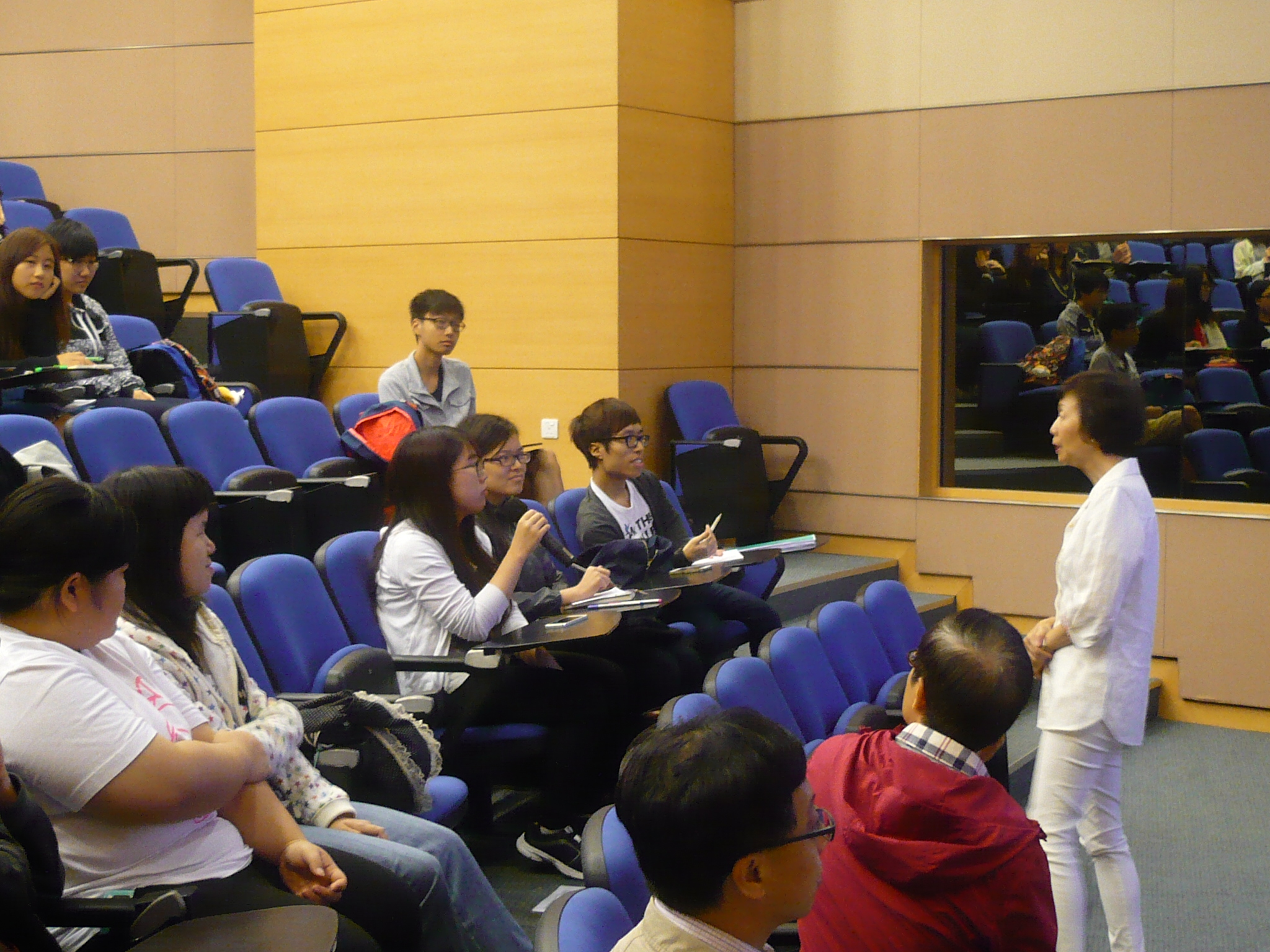 Guest Seminar for the Students of Higher Diploma in Medical and Health Products Management Programme - Photo - 3