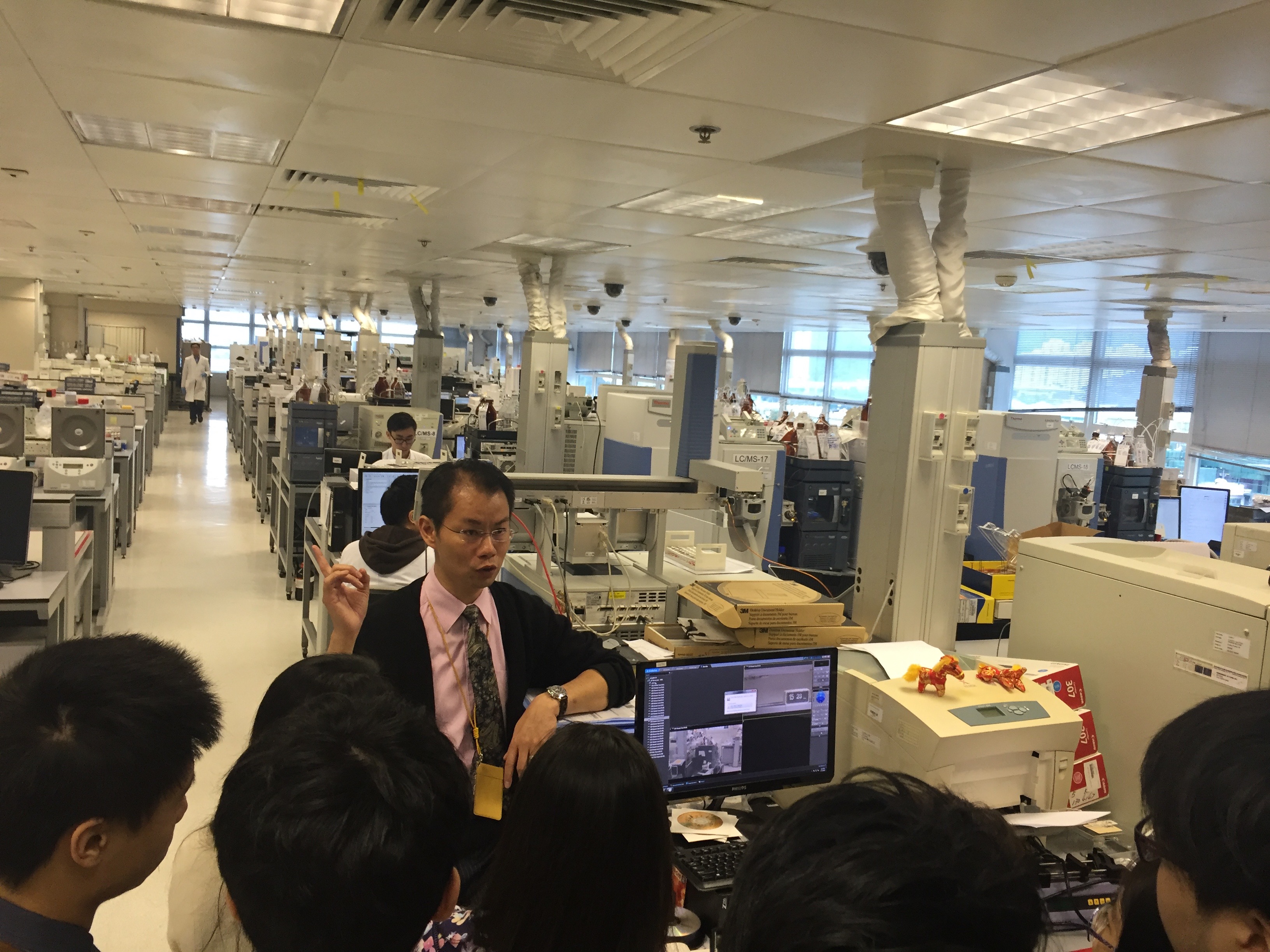 Visit to The Hong Kong Jockey Club Racing Laboratory - Photo - 3