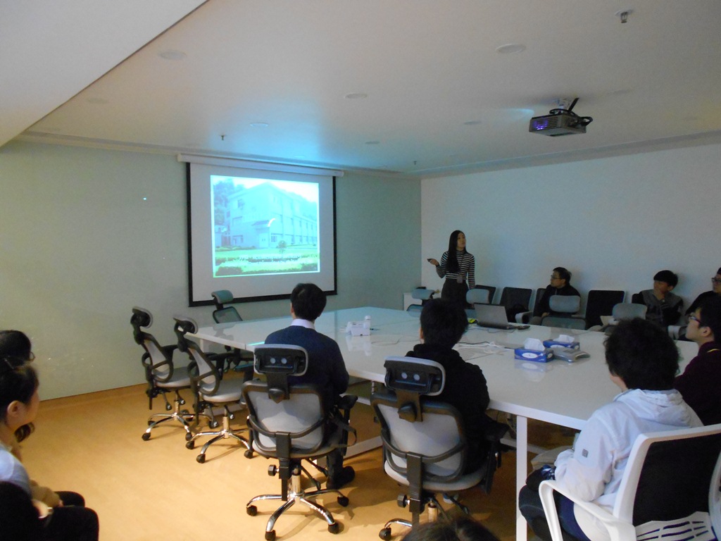 On-site Learning of Pharmaceuticals and Health Products Production - Photo - 3