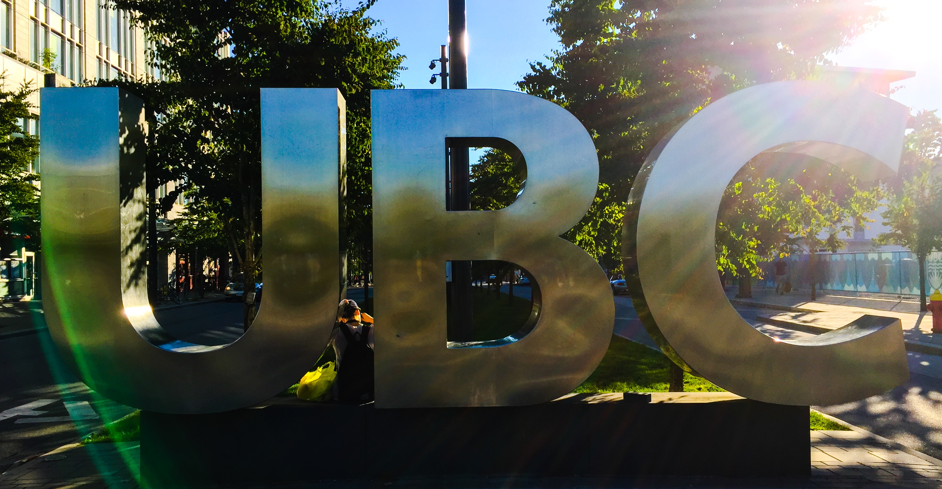 English Study Tour to University of British Columbia - Photo - 3