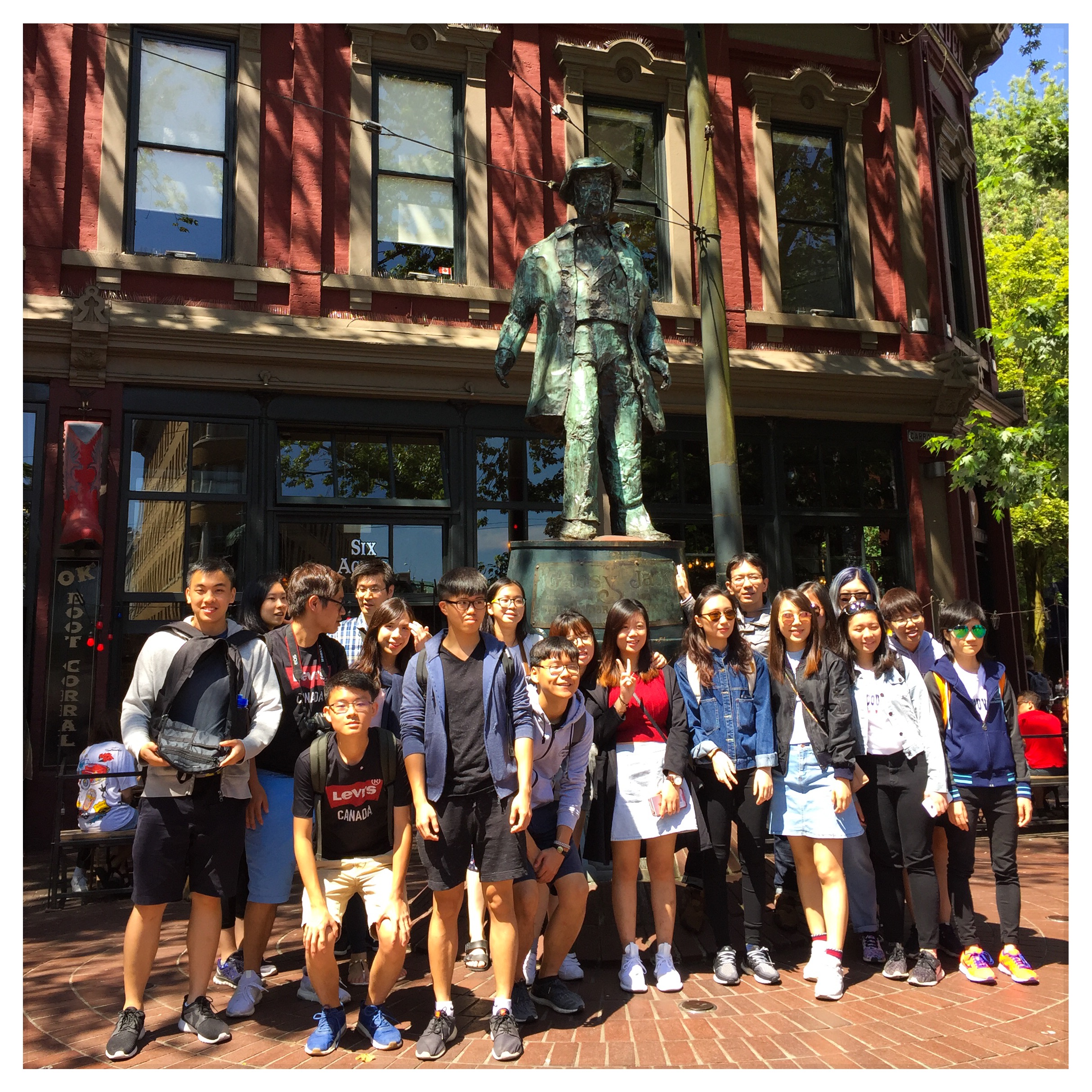 English Study Tour to University of British Columbia - Photo - 7