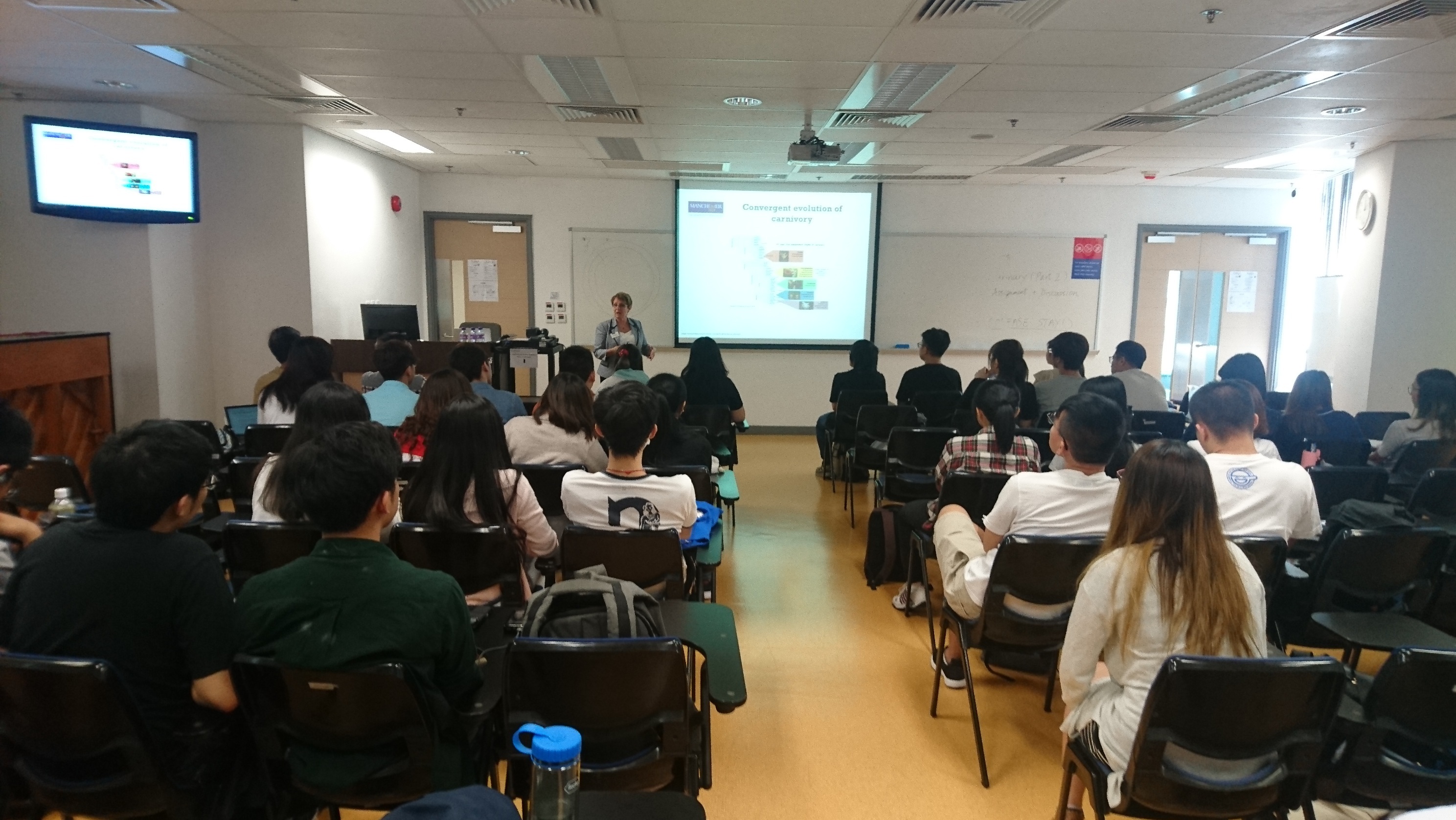 Seminar on "Plants That Bite Back - A Gruesome Way to Survive?"  - Photo - 3