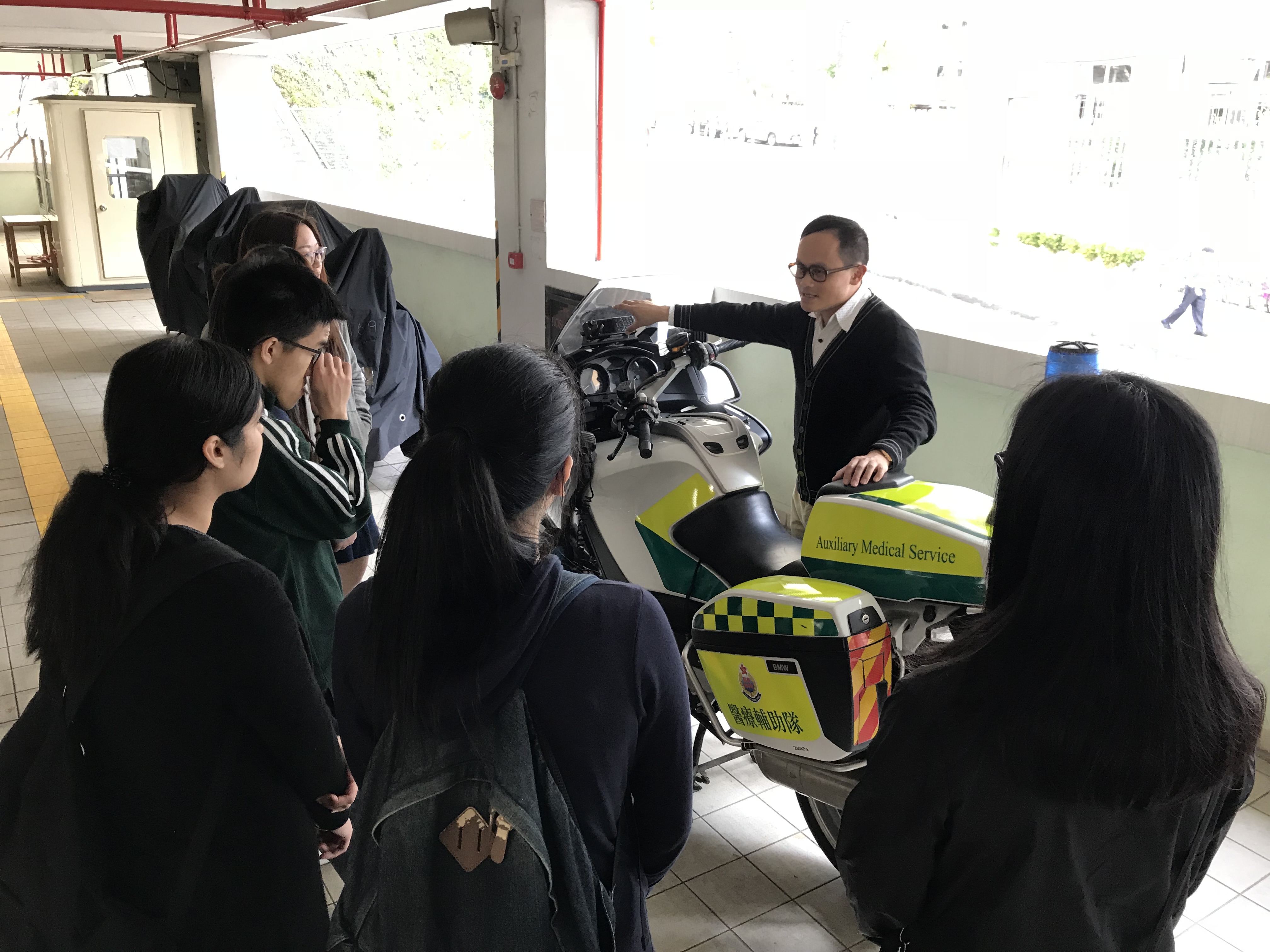 Site Visit to Auxiliary Medical Service Headquarter - Photo - 7