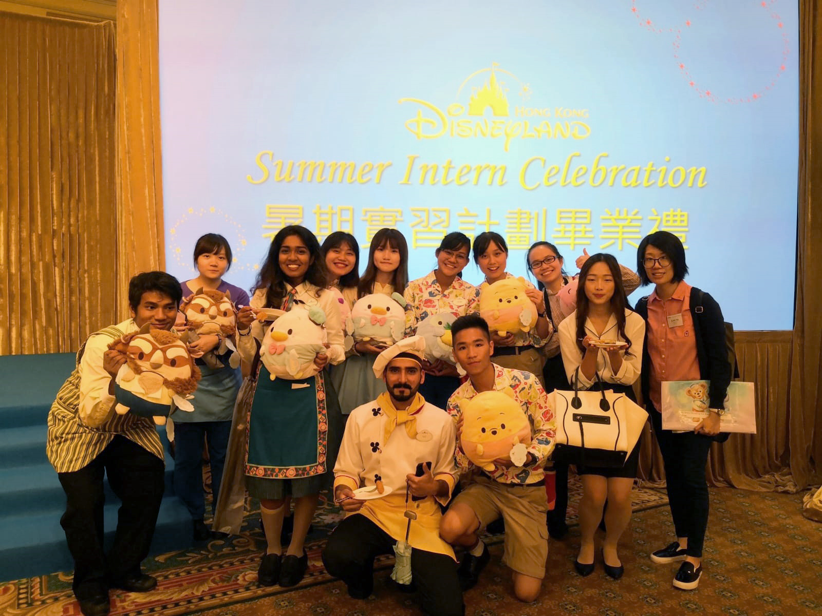 “Summer Intern Celebration” at Hong Kong Disneyland - Photo - 1