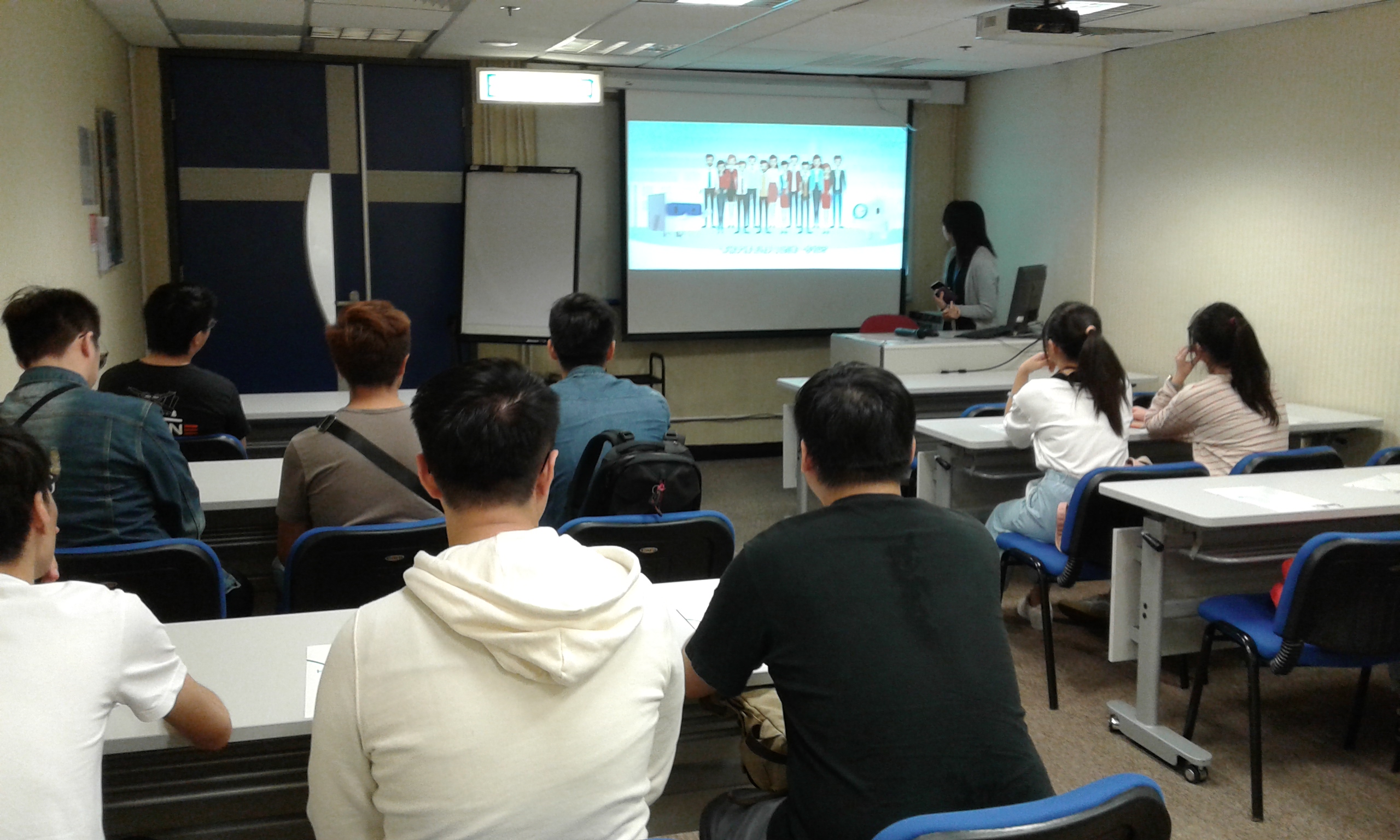 Visit to the Hong Kong Productivity Council - Photo - 7
