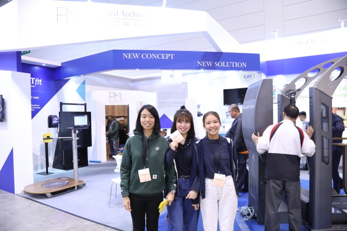 Students Serving at Expo for the Elderly - Photo - 1