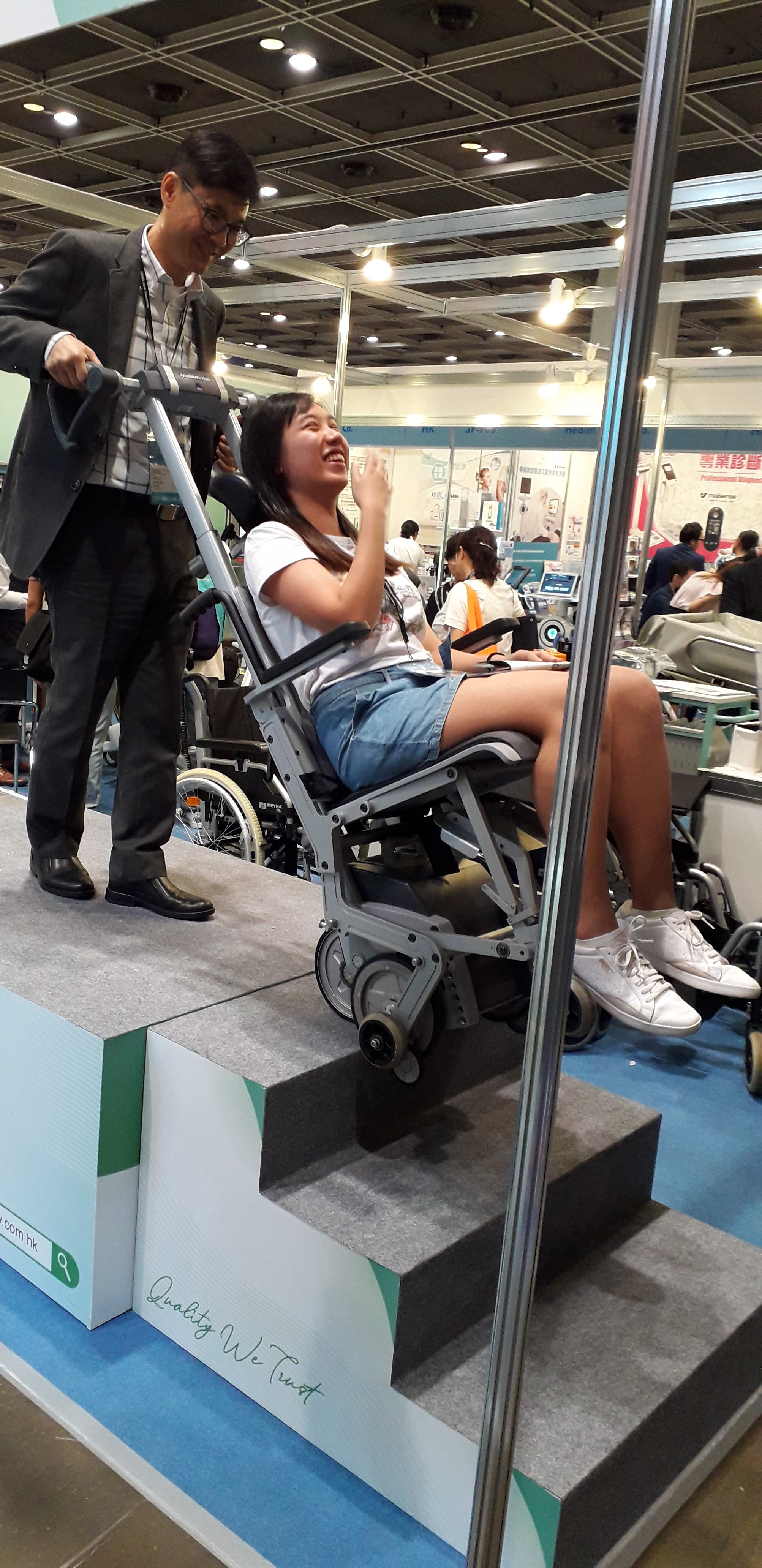 參觀醫療及保健展覧 - Photo - 5