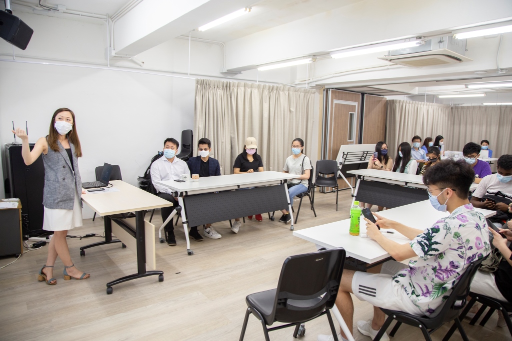 Participation in New Way Out Career Training for Youth Programme - Photo - 5