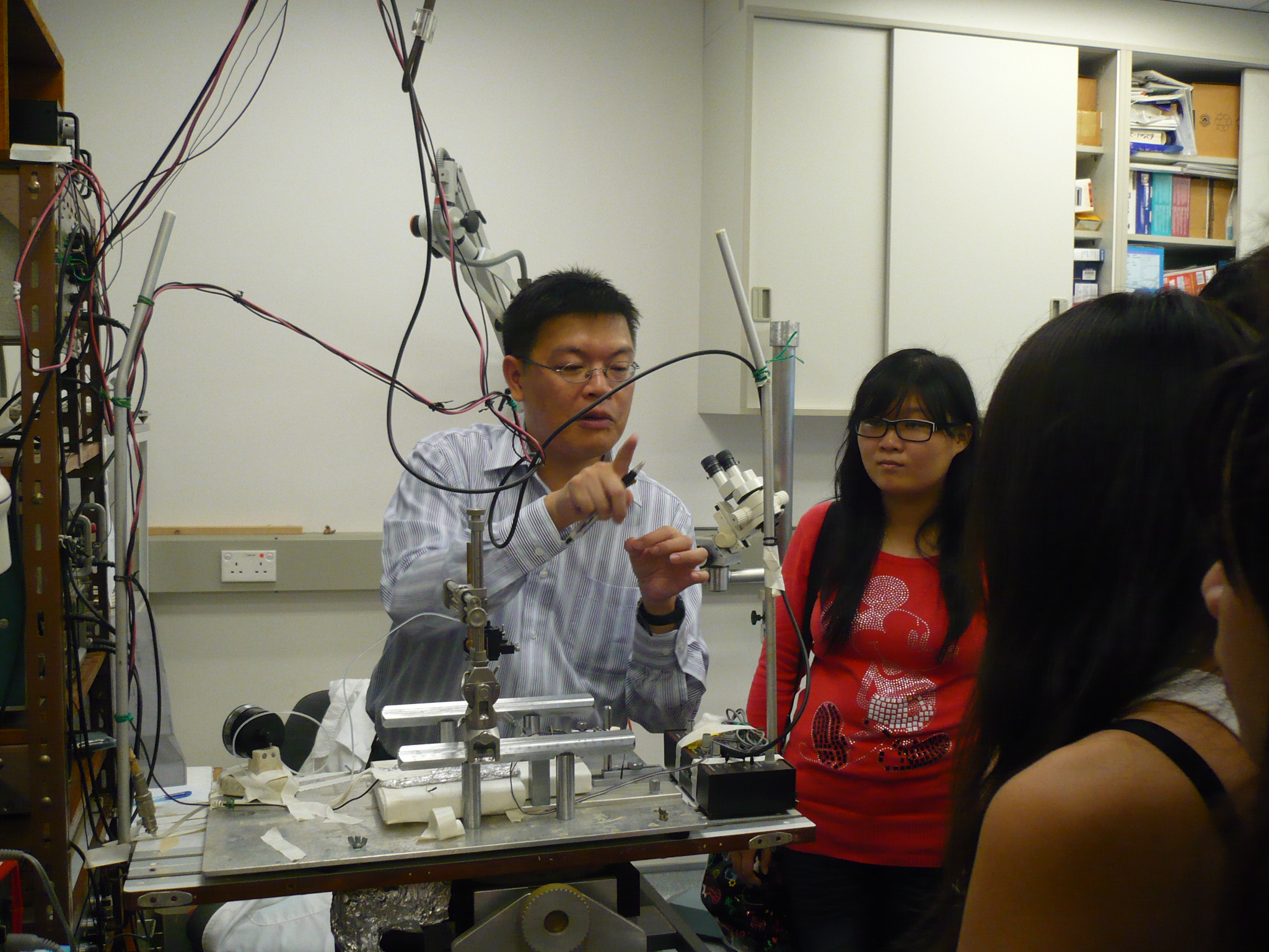 Visit to Laboratories of HKU  (for Year 1 Students of the Higher Diploma in Medical and Health Products Management Programme) - Photo - 15
