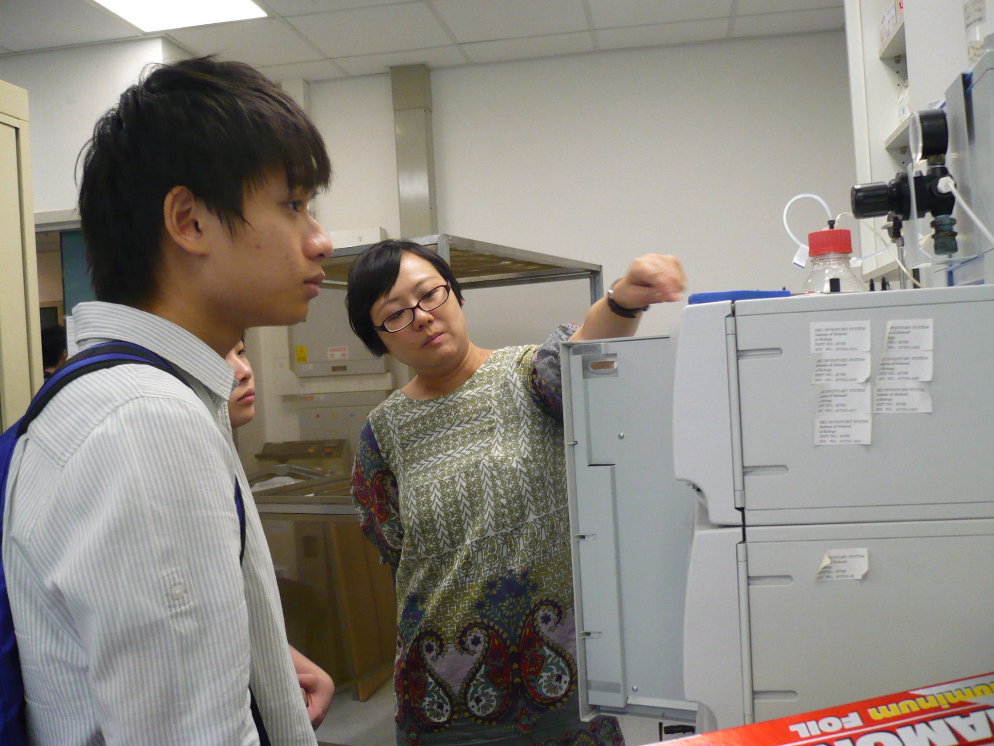 Visit to Laboratories of HKU  (for Year 1 Students of the Higher Diploma in Medical and Health Products Management Programme) - Photo - 21