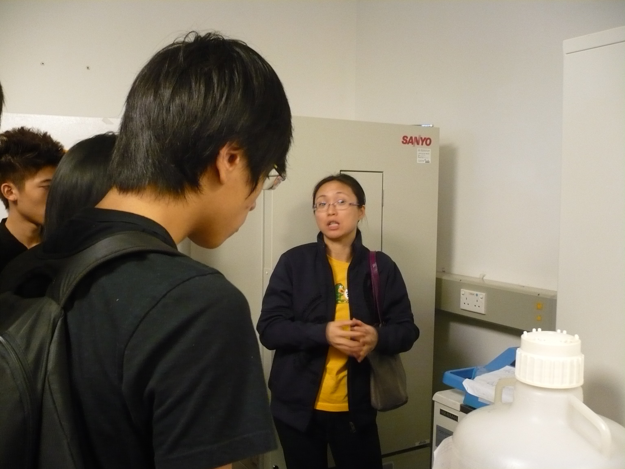 Visit to Laboratories of HKU  (for Year 1 Students of the Higher Diploma in Medical and Health Products Management Programme) - Photo - 23