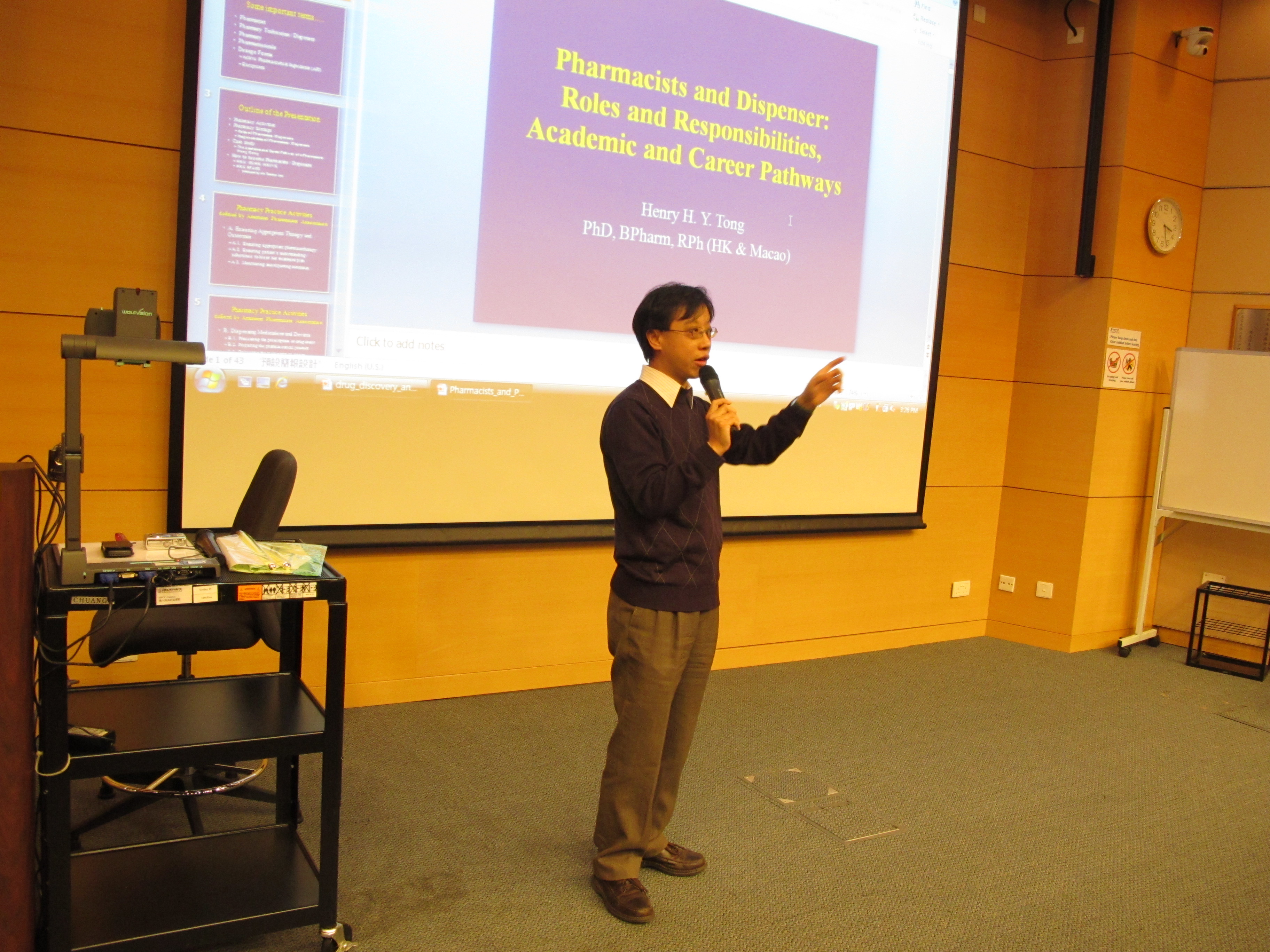 Pharmacists and Dispensers: Roles and Responsibilities, Academic and Career Pathways (for Foundation Year Students of the Higher Diploma in Medical and Health Products Management programme) - Photo - 5