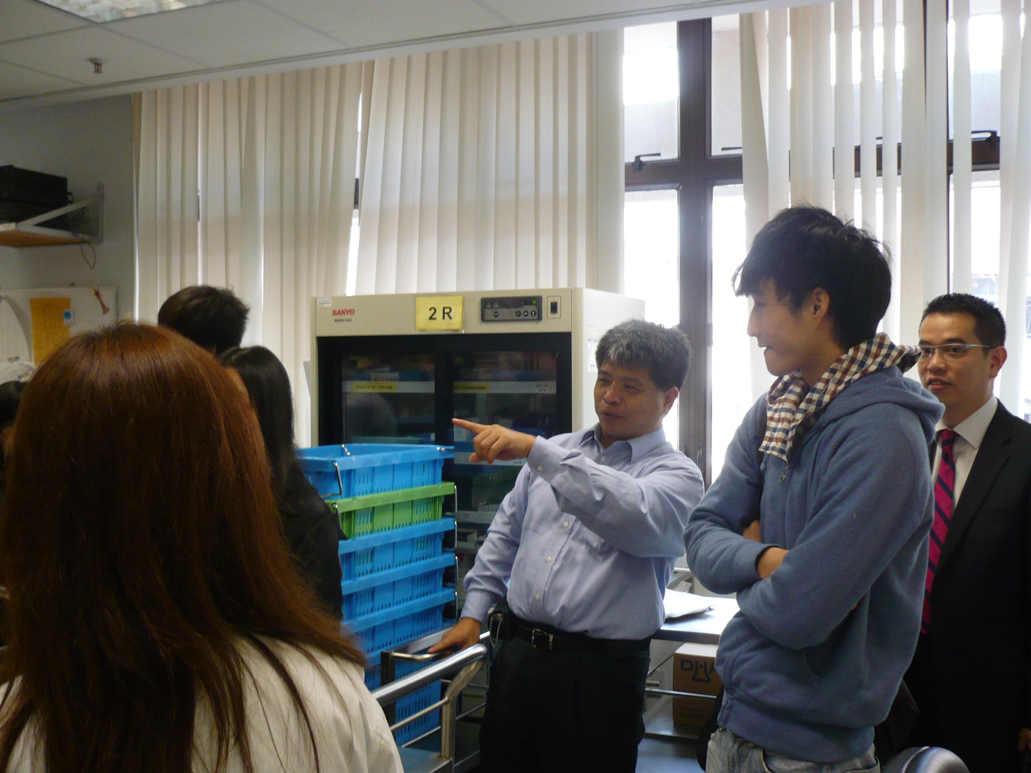 Visit to the Pharmacy Department of Ruttonjee Hospital - Photo - 15