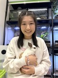 張⼼晴 Zoe Cheung